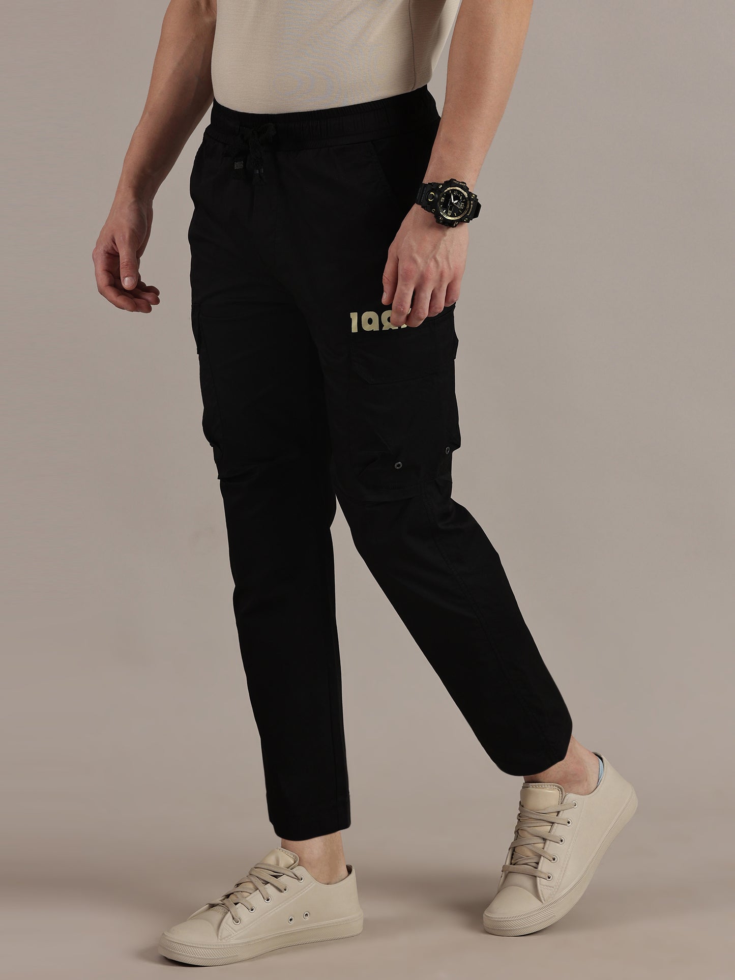 Relaxed Fit Black Cargo