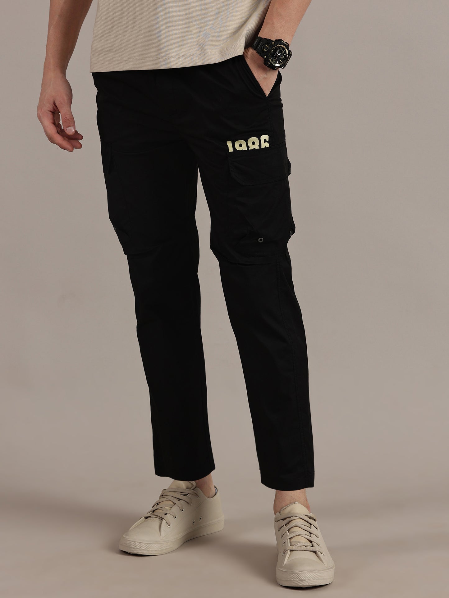 Relaxed Fit Black Cargo